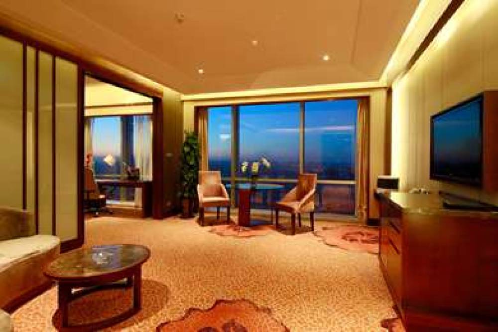 LONGEMONT HOTEL SHENYANG 7