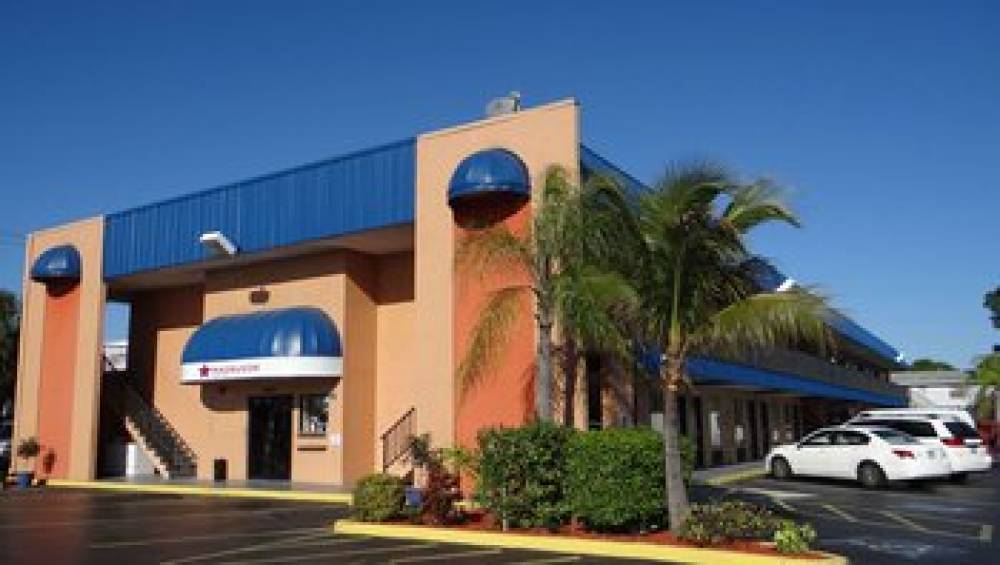 Magnuson Hotel Bradenton 1