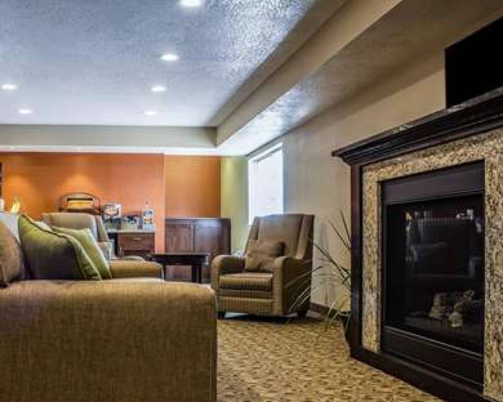 MainStay Suites Coralville - Iowa City 6