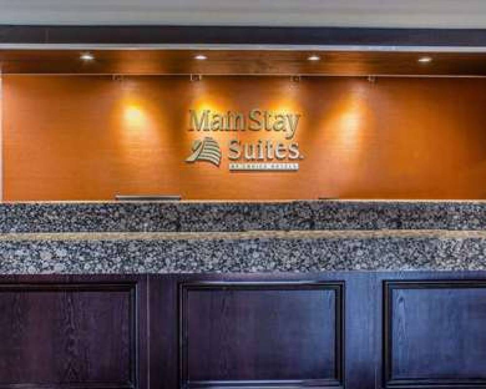 MainStay Suites Coralville - Iowa City 3