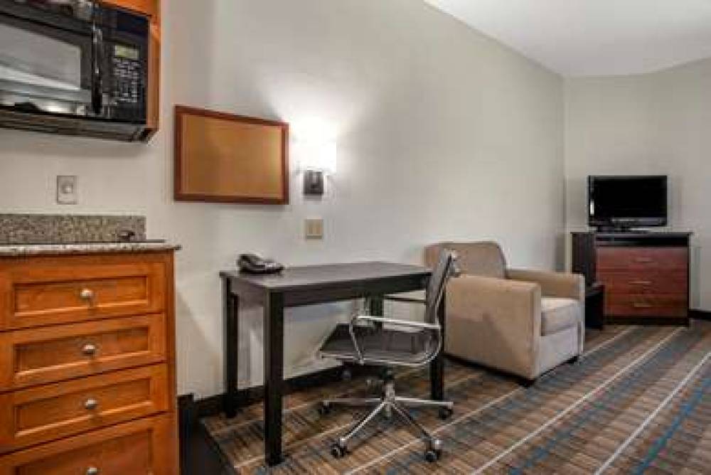 MAINSTAY SUITES DENHAM SPRINGS 9