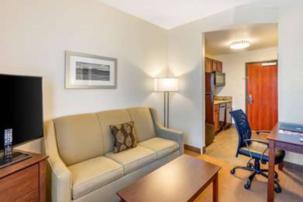 MainStay Suites Denver 9