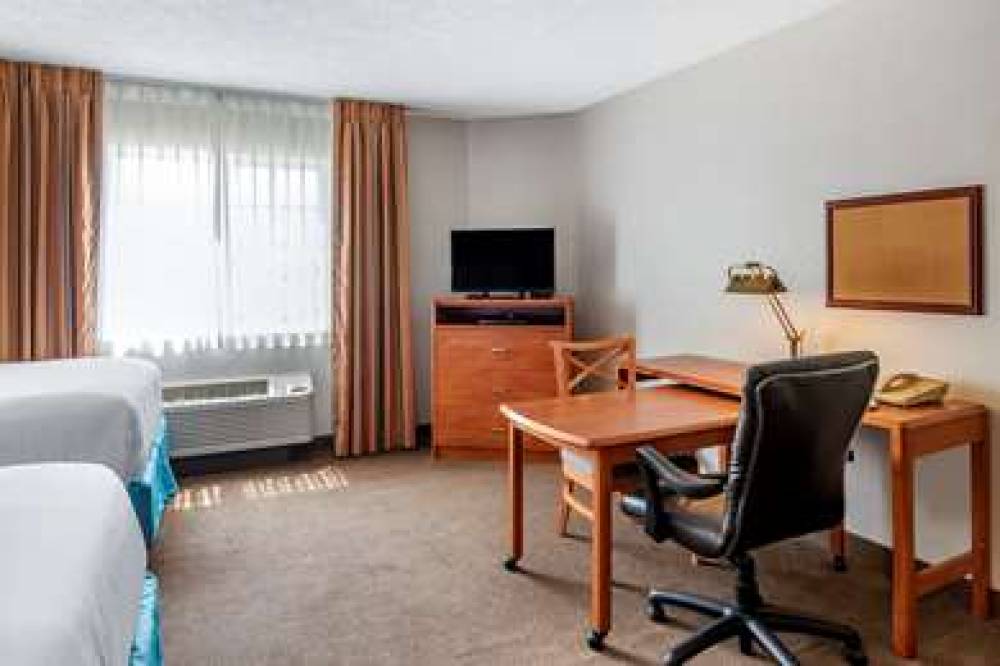 MAINSTAY SUITES EMPORIA 9