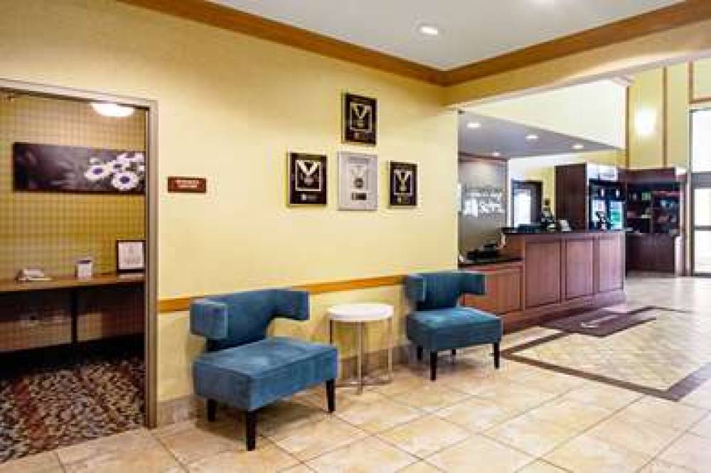 MAINSTAY SUITES MADISON - MONONA 6