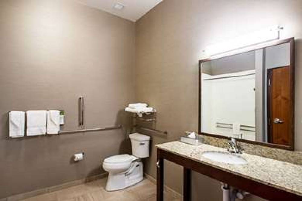 MAINSTAY SUITES MADISON - MONONA 8