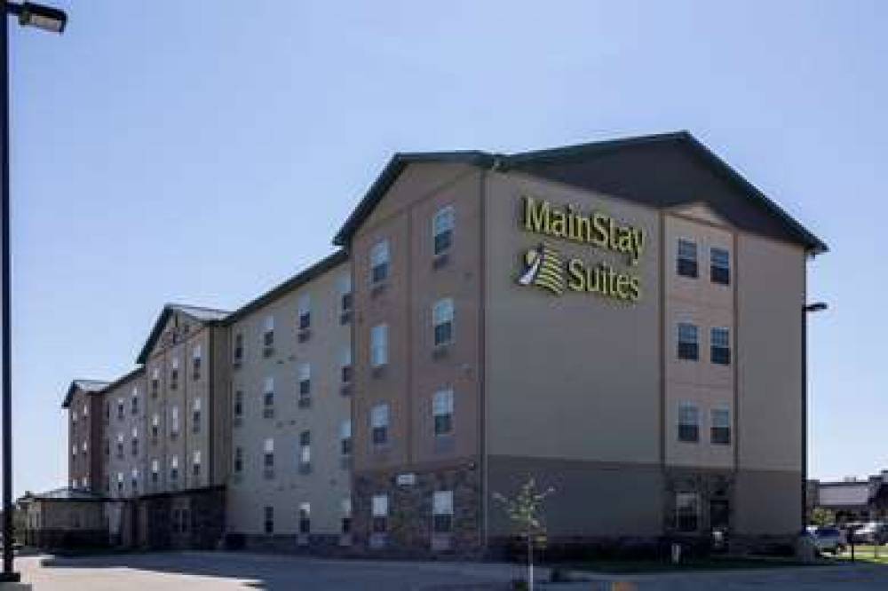 MainStay Suites 4