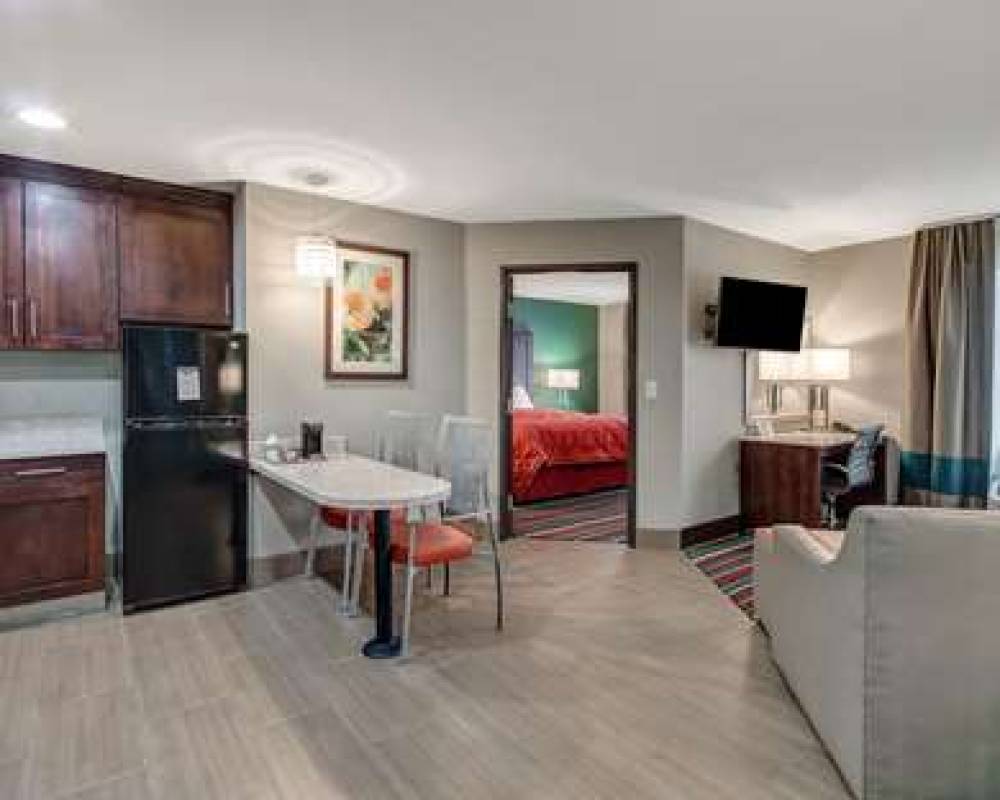 MAINSTAY SUITES 7