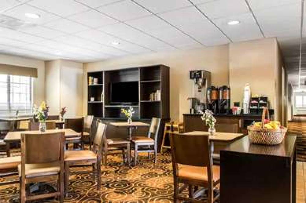 MainStay Suites Of Lancaster County 5