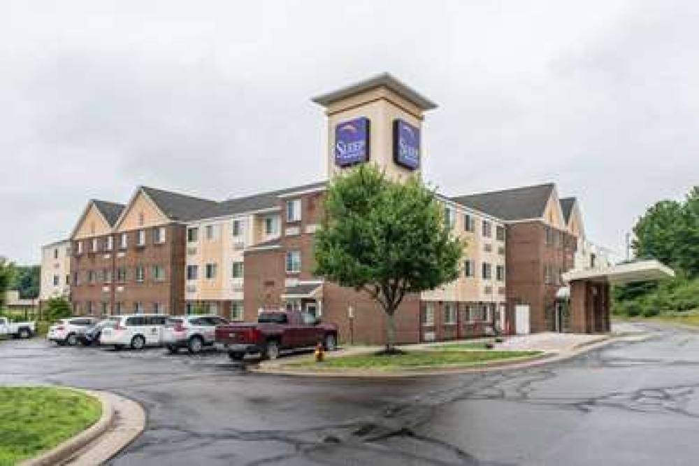 Mainstay Suites Pittsburgh Airport