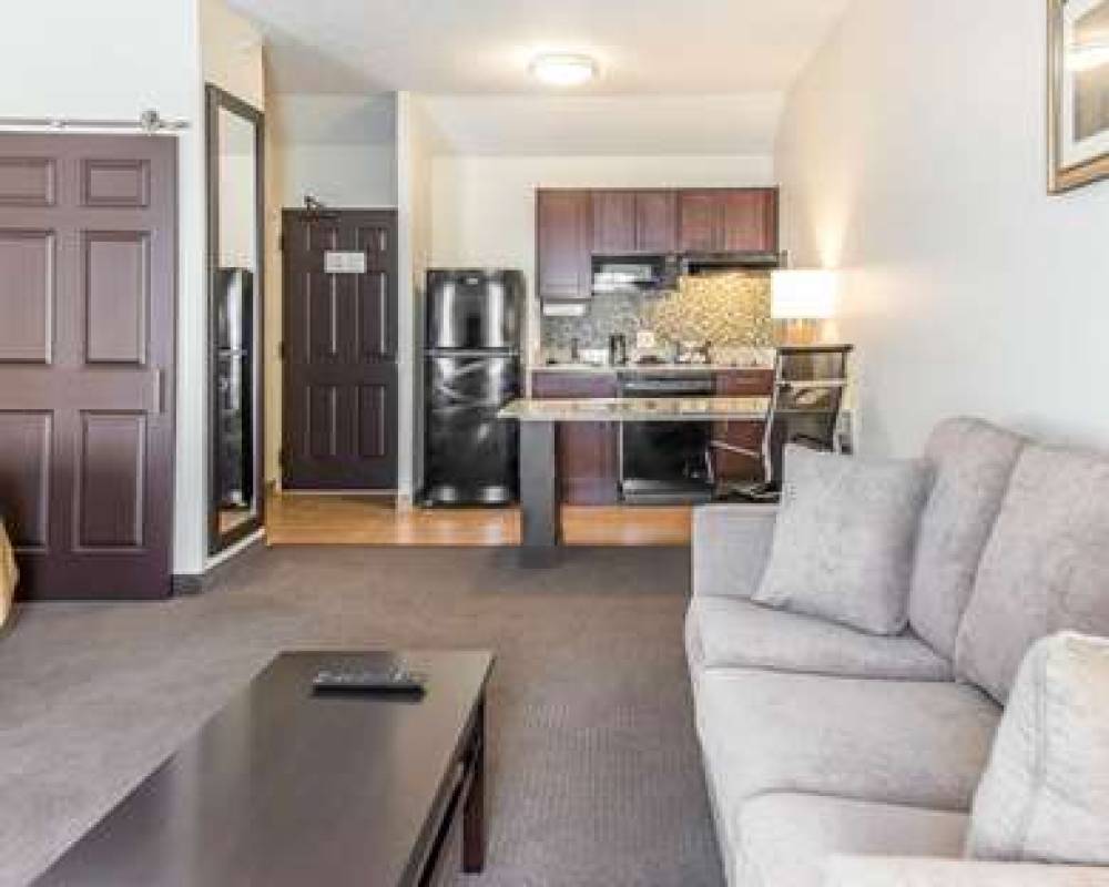 MainStay Suites Pittsburgh Airport 6