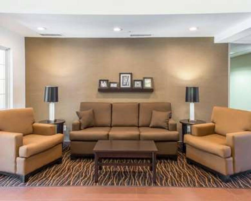 MainStay Suites Pittsburgh Airport 3