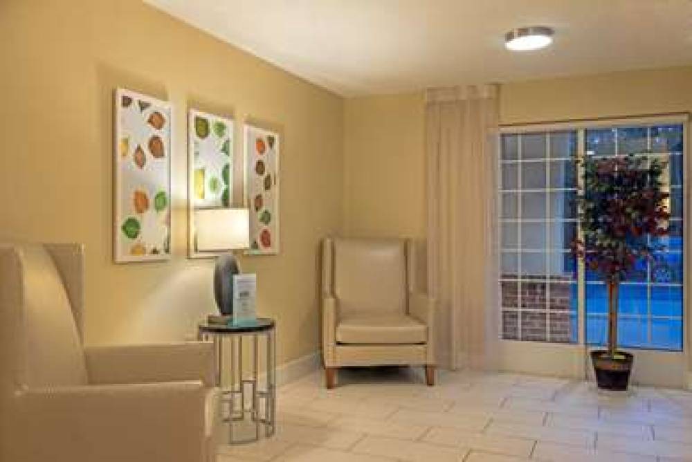 MAINSTAY SUITES RALEIGH - CARY 2