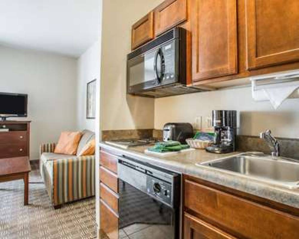 MainStay Suites St. Robert - Fort Leonard Wood 7