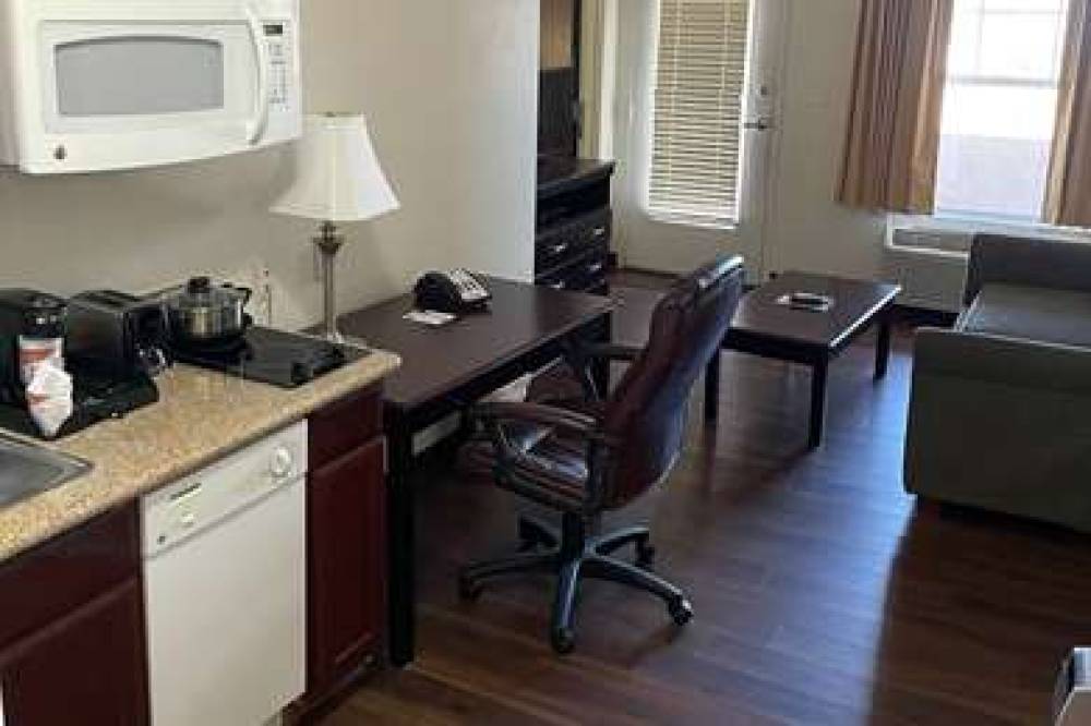 MainStay Suites Texas Medical Center/Reliant Park 5