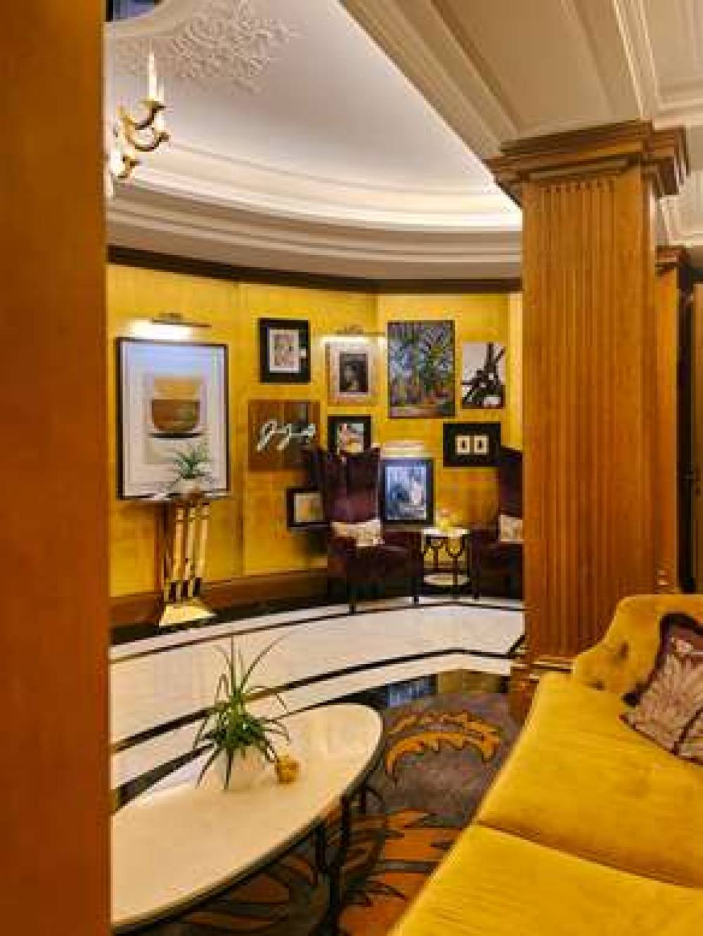 MAISON ASTOR PARIS CURIO BY HILTON 10