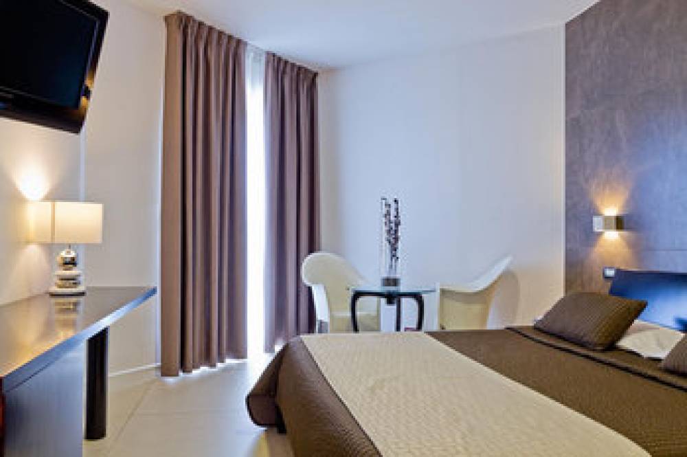 Mediterranea Hotel 8