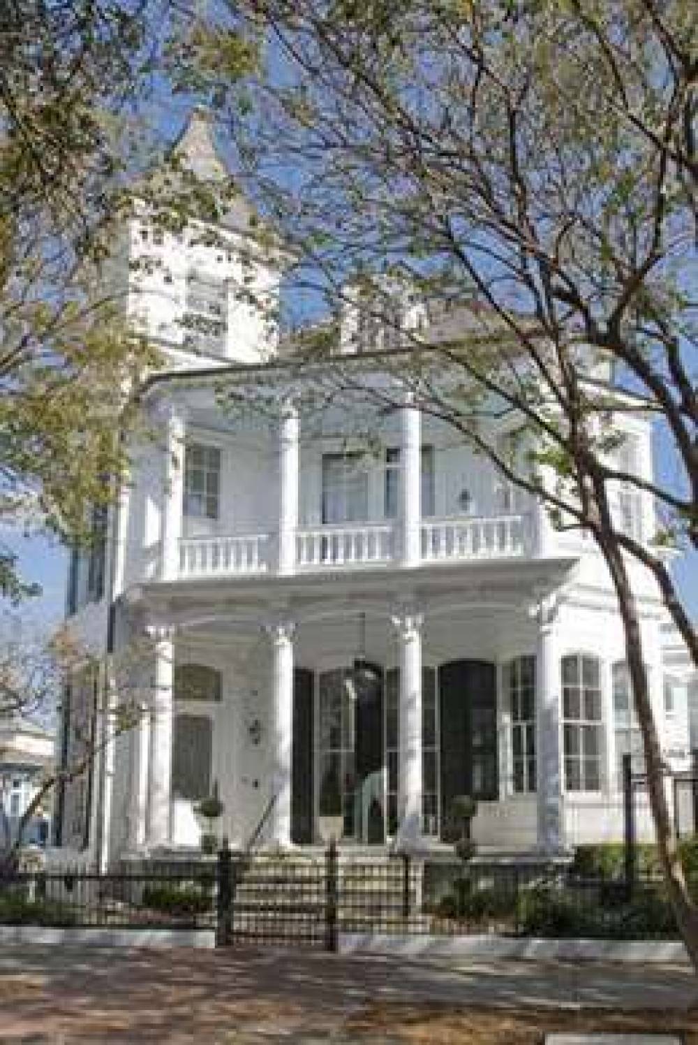 MELROSE MANSION 8