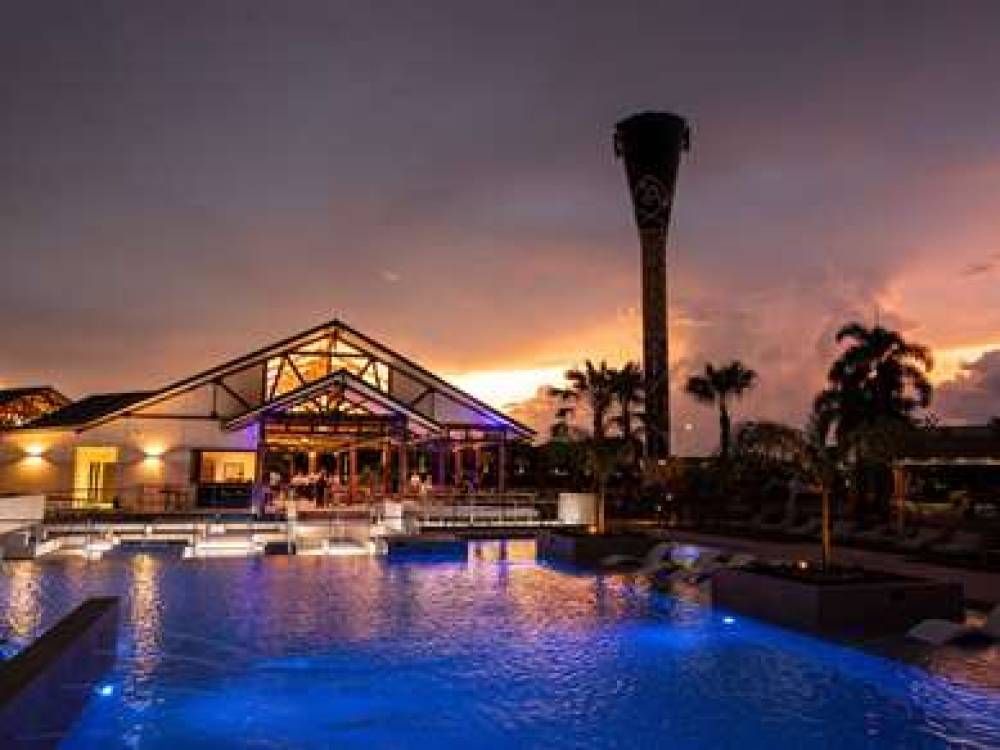 Mercure Darwin Airport Resort 1