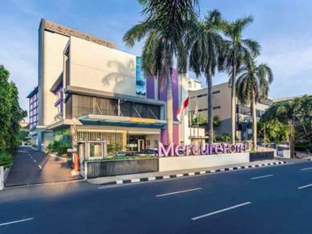 Mercure Jakarta Cikini 1