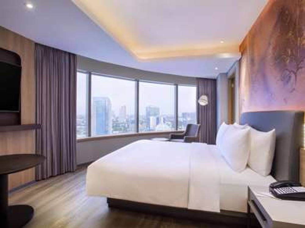 Mercure Jakarta Gatot Subroto 8