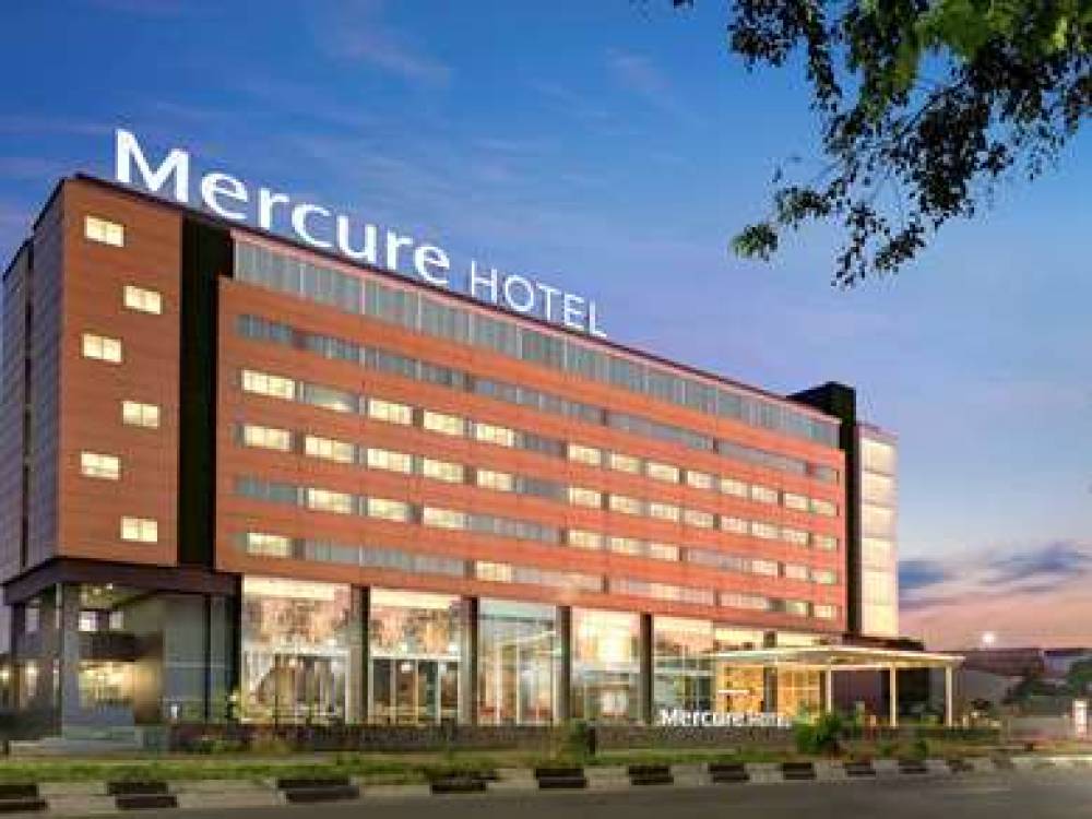 Mercure Makassar Nexa Pettarani 1