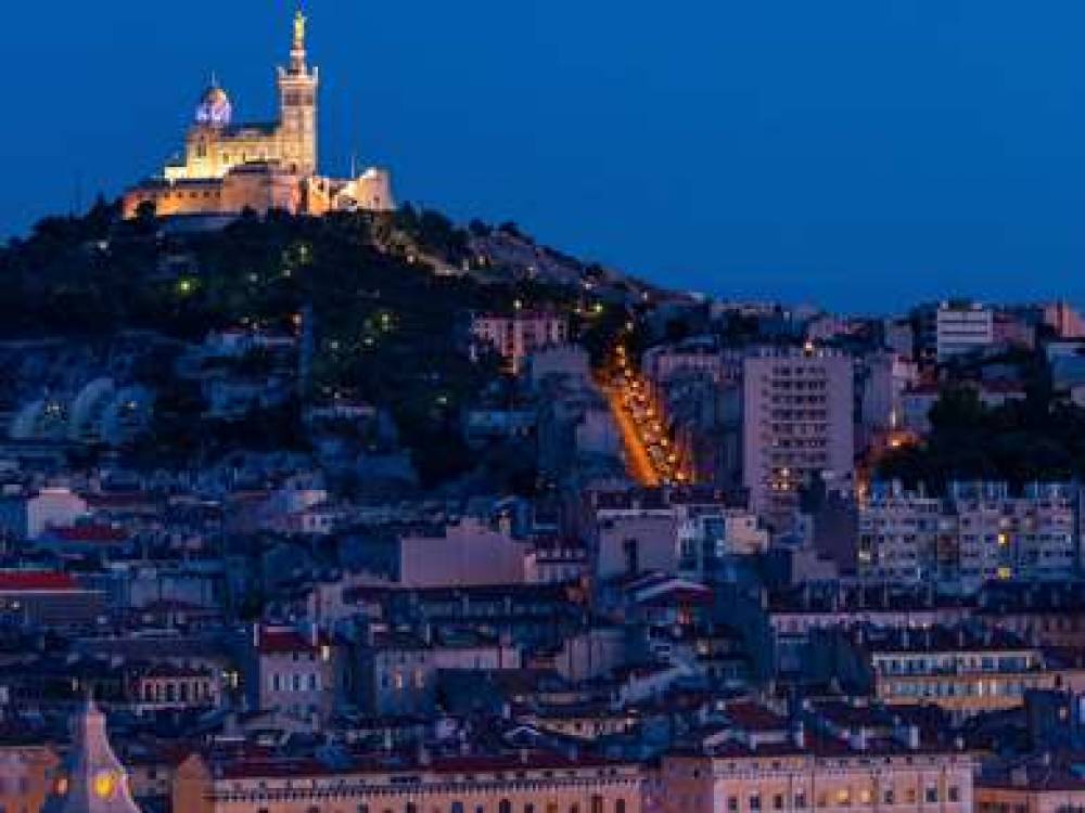 MERCURE MARSEILLE CANEBIERE 8