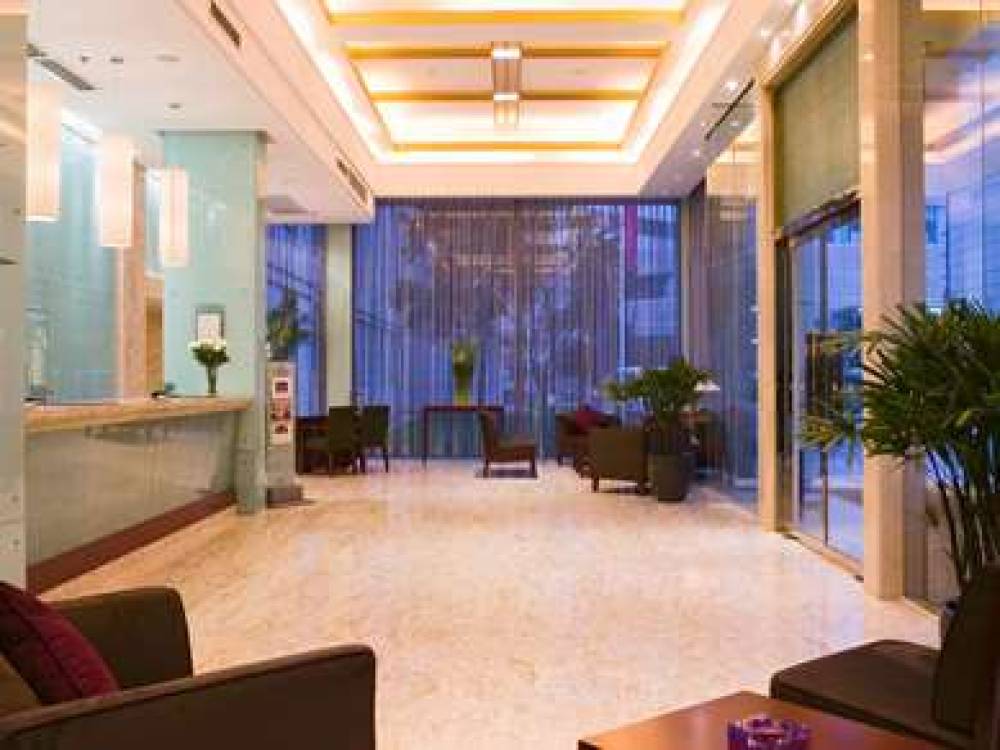 MERCURE ON RENMIN SQUARE XIAN 2