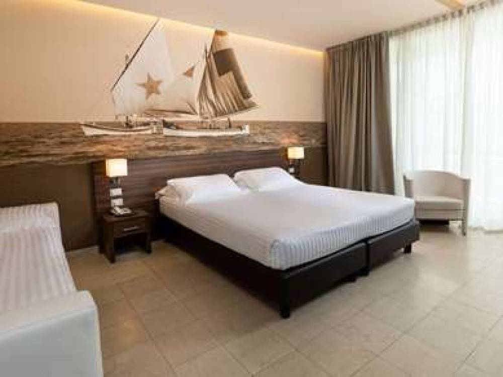 MERCURE RIMINI LUNGOMARE 8