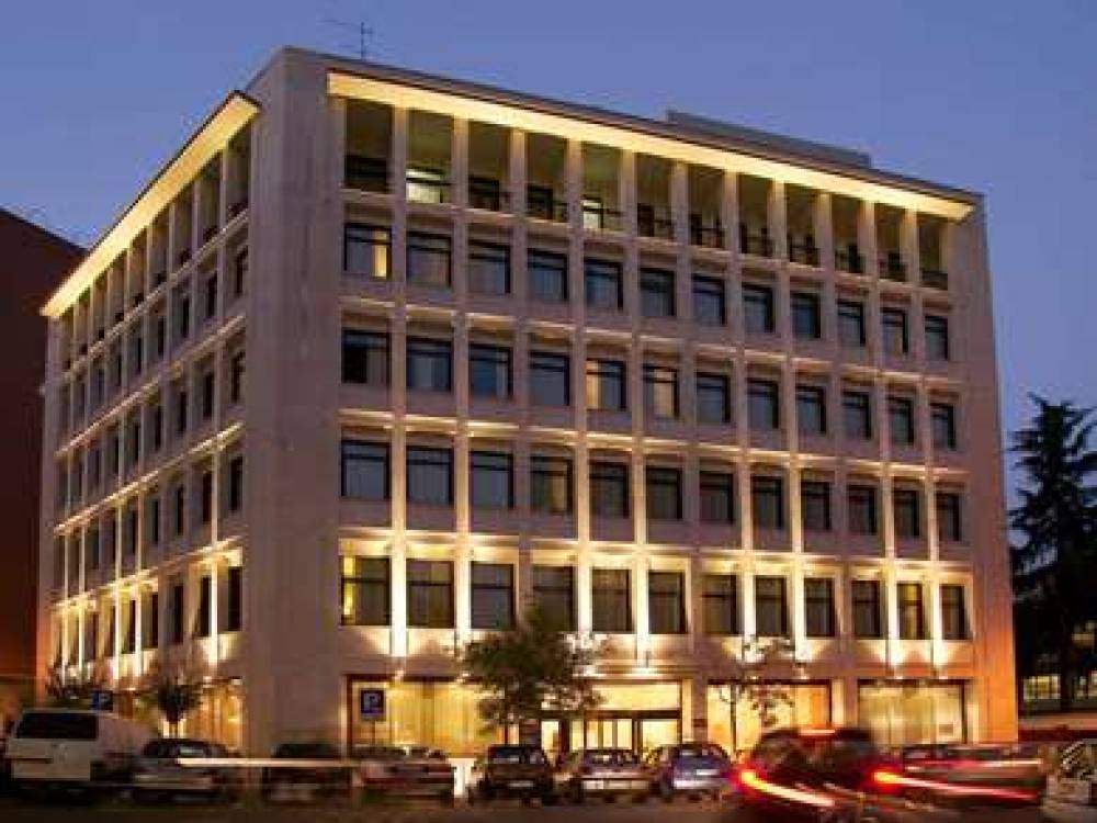 Mercure Roma Piazza Bologna 5