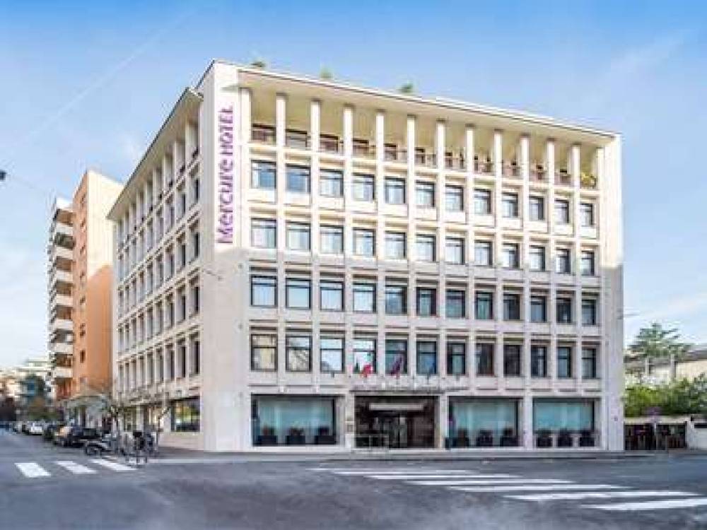 Mercure Roma Piazza Bologna 4