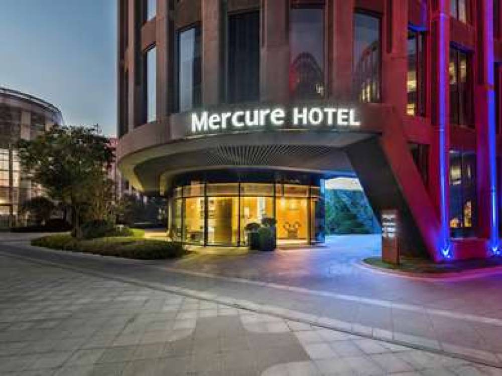 Mercure Sh Hq Railway Station