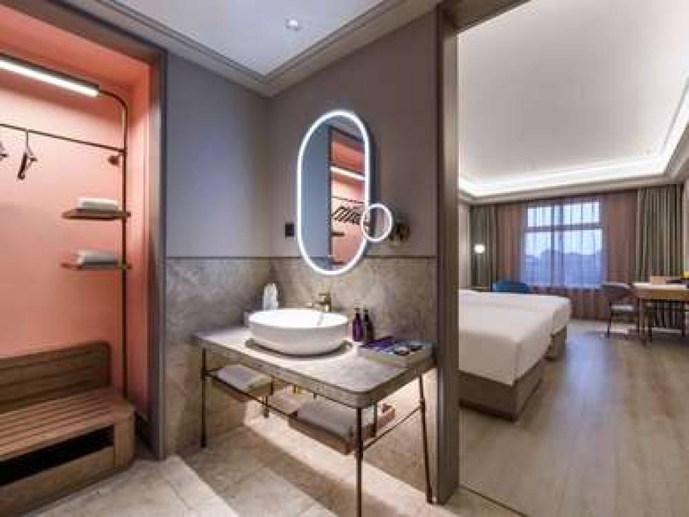 Mercure Shanghai Jinqiao 10