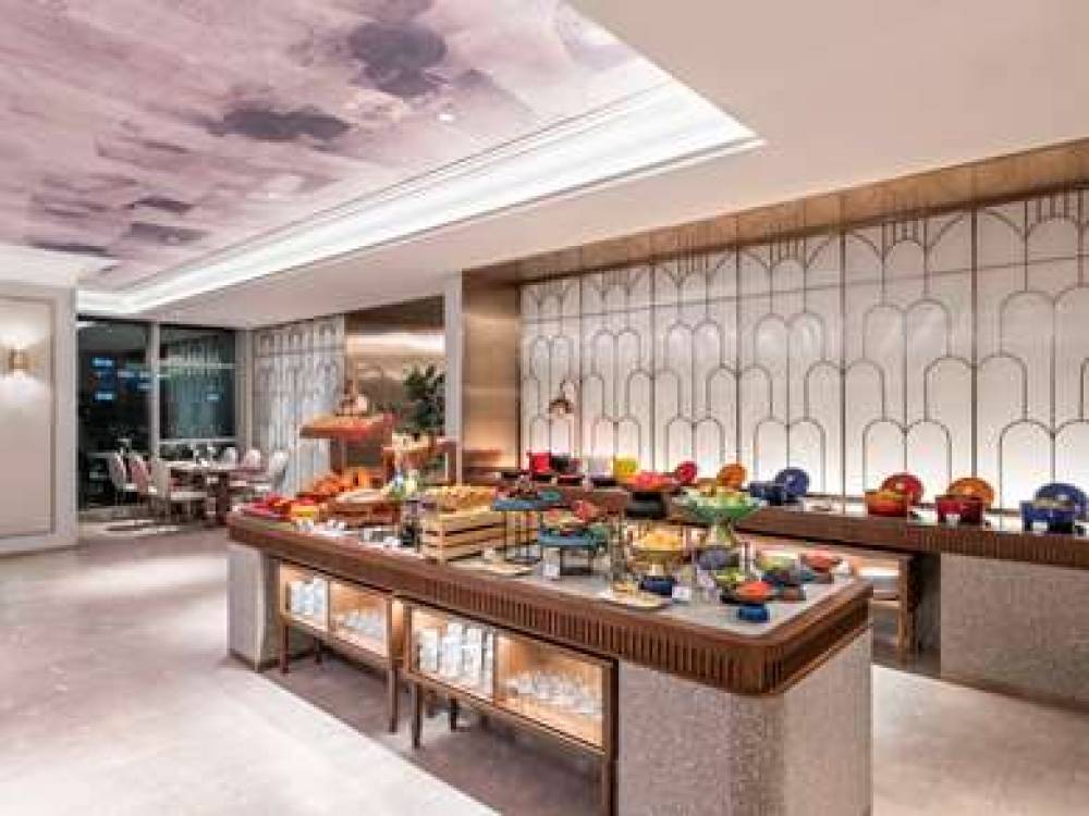 MERCURE SHANGHAI WAIGAOQIAO 8