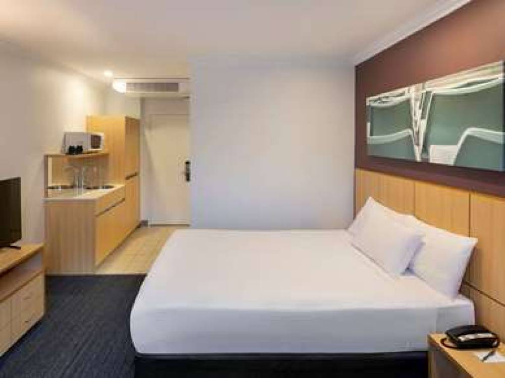 Mercure Sydney Blacktown 10