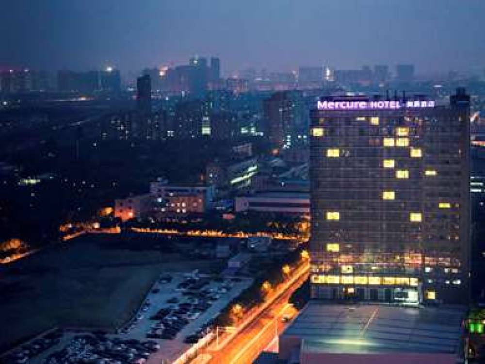 Mercure Wuhan Changqing Park 1