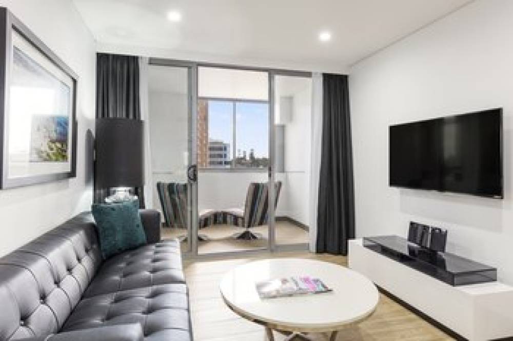 MERITON SUITES BONDI JUNCTION 6