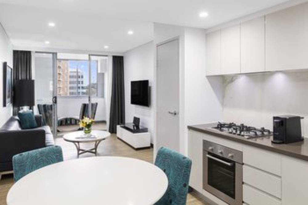 MERITON SUITES BONDI JUNCTION 10