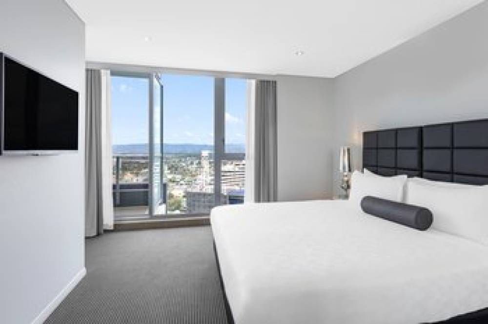 MERITON SUITES BROADBEACH 7