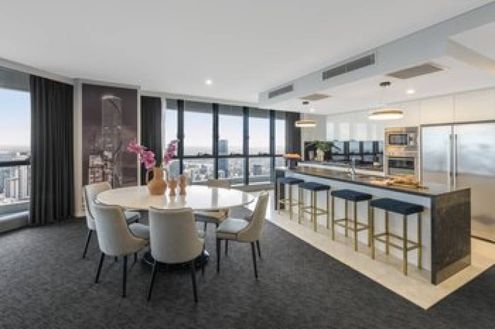 MERITON SUITES HERSCHEL STREET 4