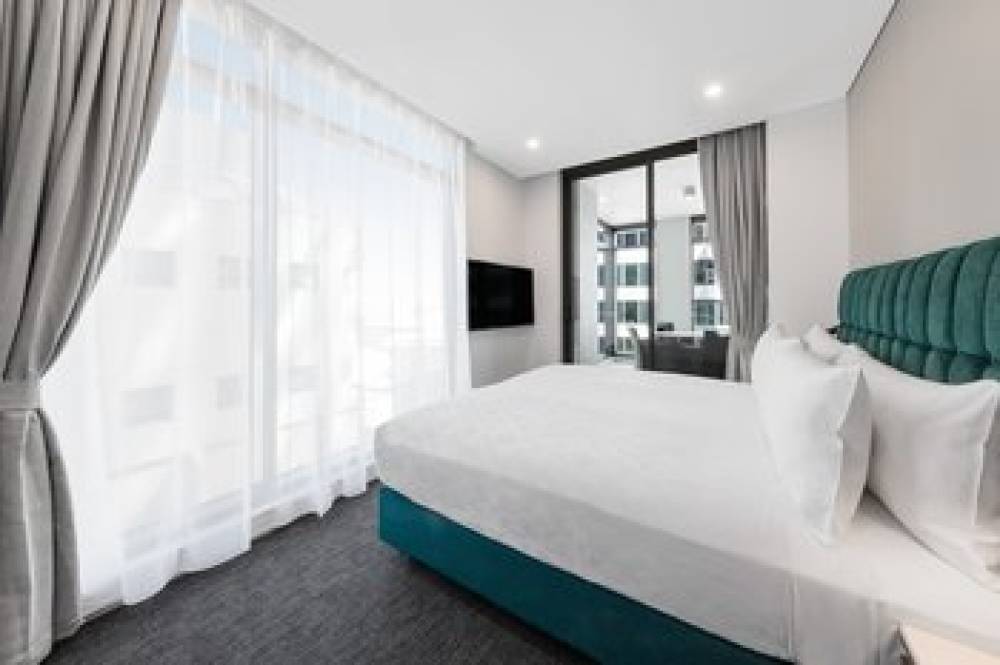 MERITON SUITES SUSSEX STREET 2