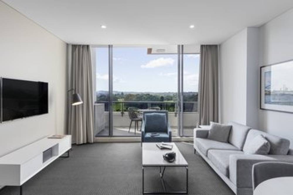 MERITON SUITES WATERLOO 4