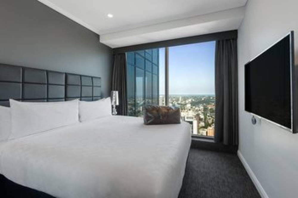 Meriton Suites World Tower