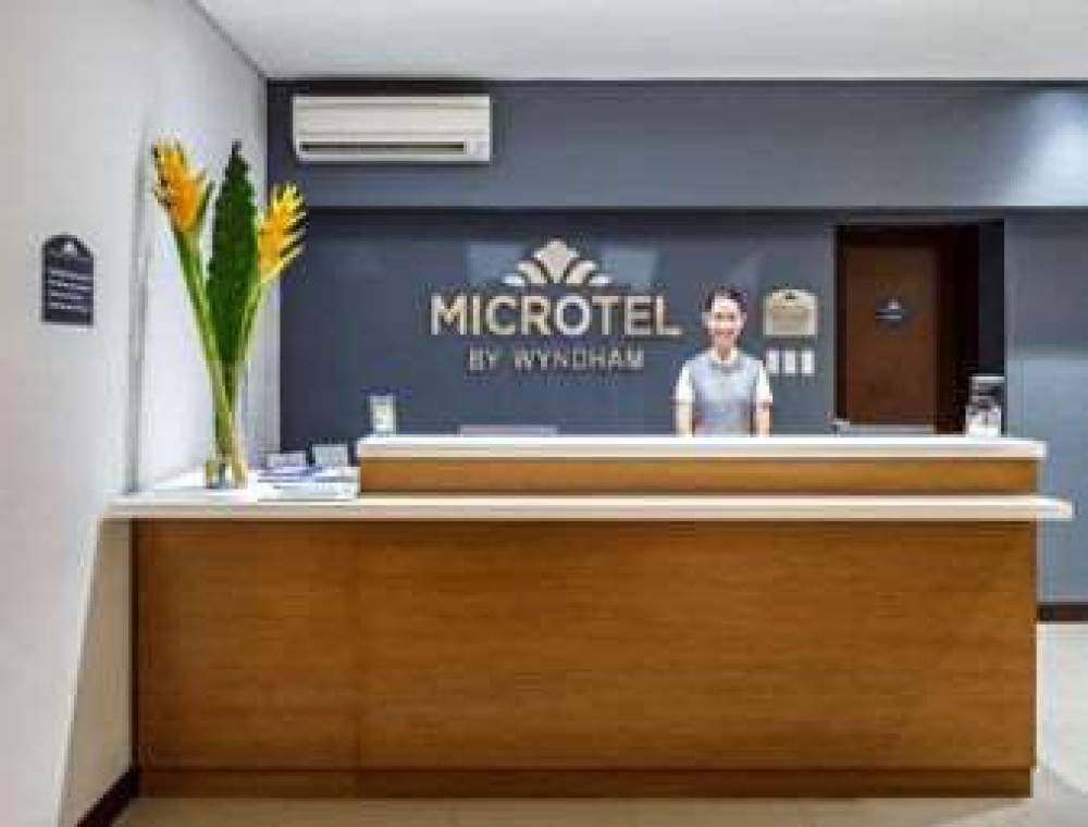 MICROTEL BY WYNDHAM ACROPOLIS 2