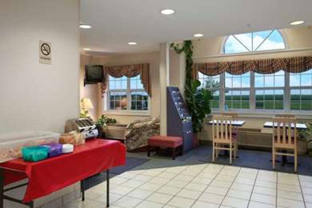 Microtel Inn By Wyndham Champaign 6