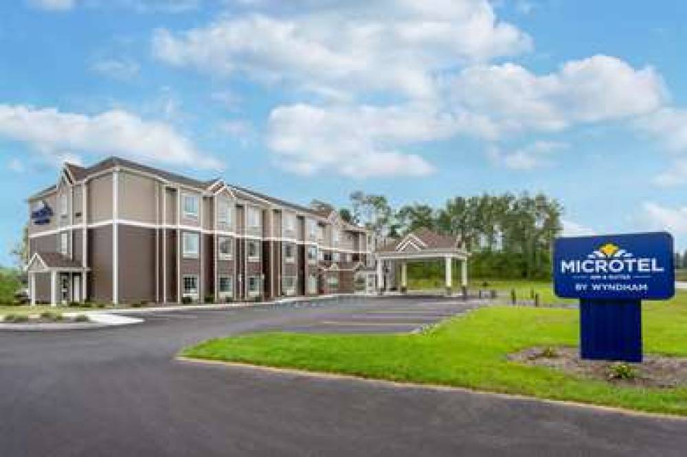 MICROTEL INN & SUITES BY WYNDHAM AM 1