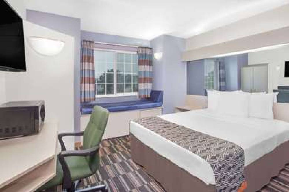 Microtel Inn & Suites By Wyndham Appleton 10