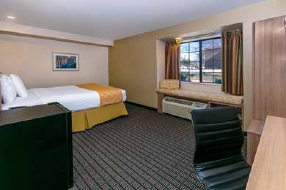 Microtel Inn & Suites By Wyndham Arlington/Dallas Area 10