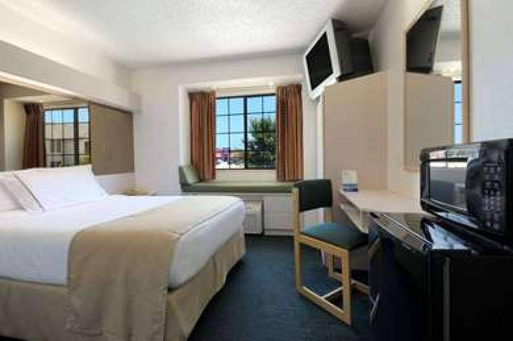 Microtel Inn & Suites By Wyndham Arlington/Dallas Area 6