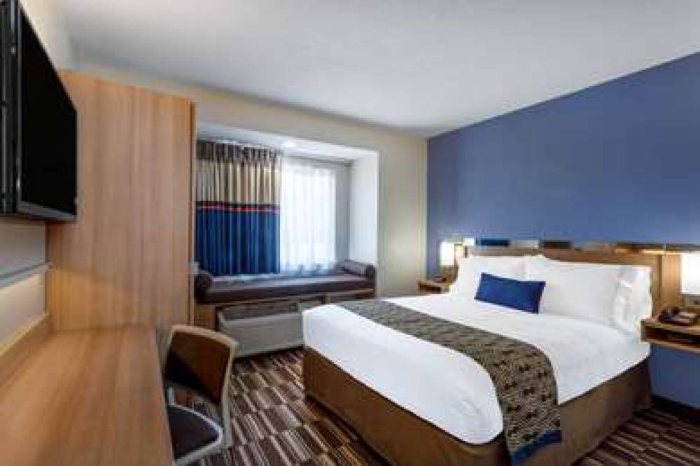 Microtel Inn & Suites By Wyndham Burlington 8