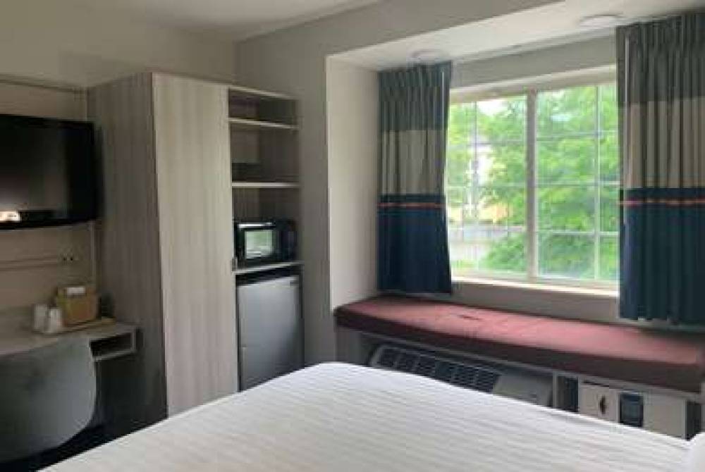 Microtel Inn & Suites By Wyndham Charlotte Airport 6